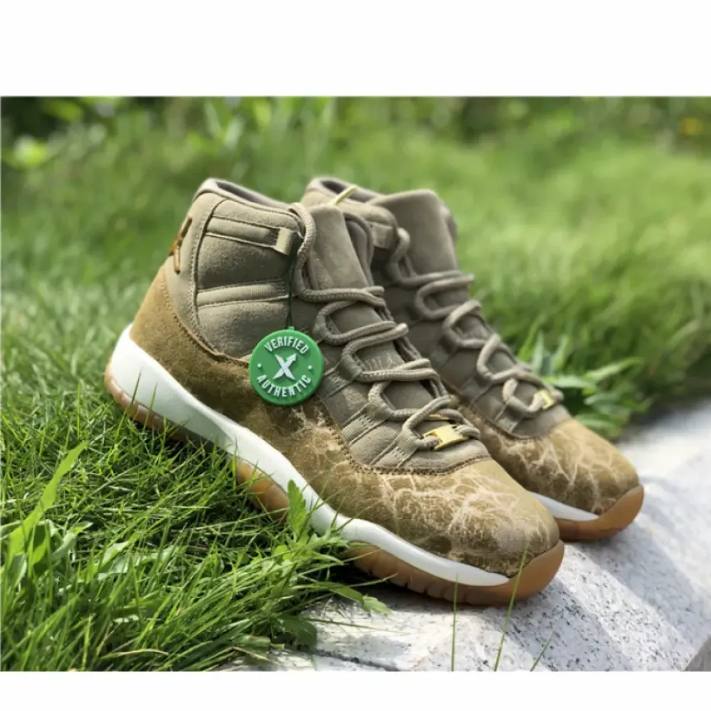 Air Jordan 11 WMNS Neutral Olive  AR0715-200