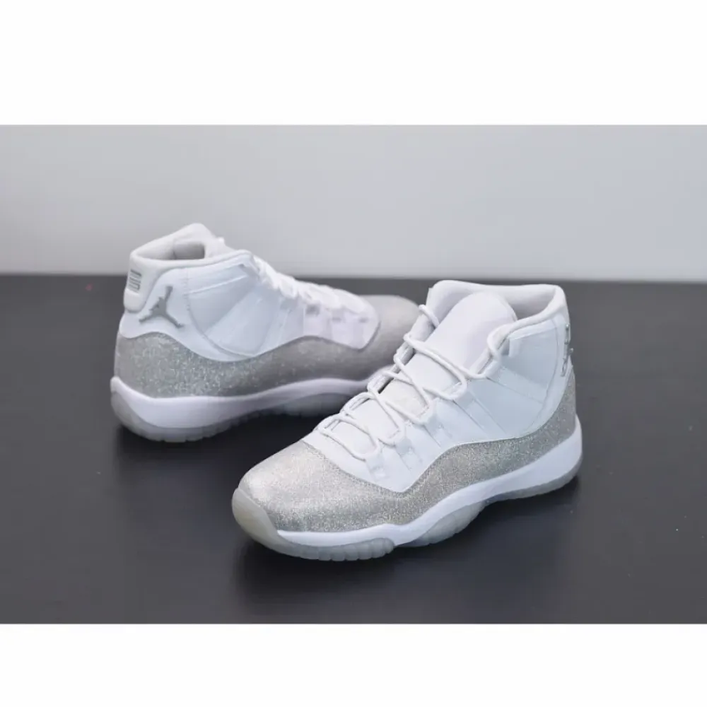Air Jordan 11 WMNS White Metallic Silver  AR0715-100