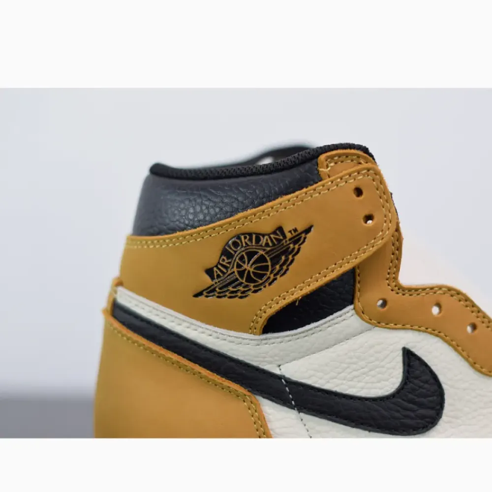 Air Jordan 1 Retro High OG ‘Rookie of the Year’ Gold Harvest/Black  555088-700