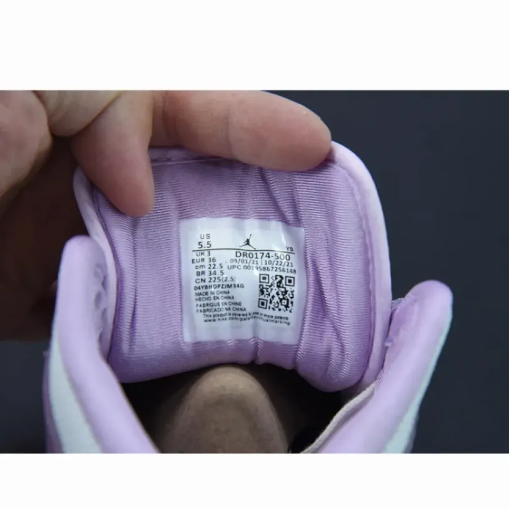 Air Jordan 1 Mid WMNS Valentine’s Day White/Pink-Red DR0174-500