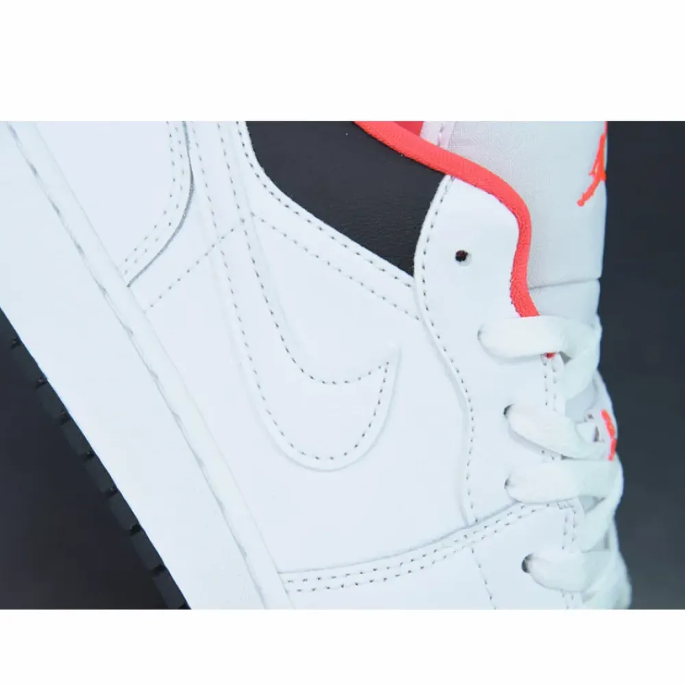 Air Jordan 1 Low GS ‘Chicago Home’ White Black Red  553560-160