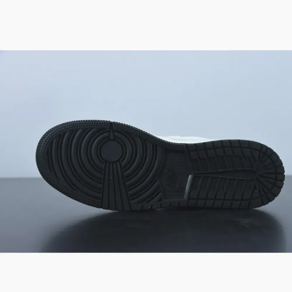 Air Jordan 1 Low GS ‘Chicago Home’ White Black Red  553560-160