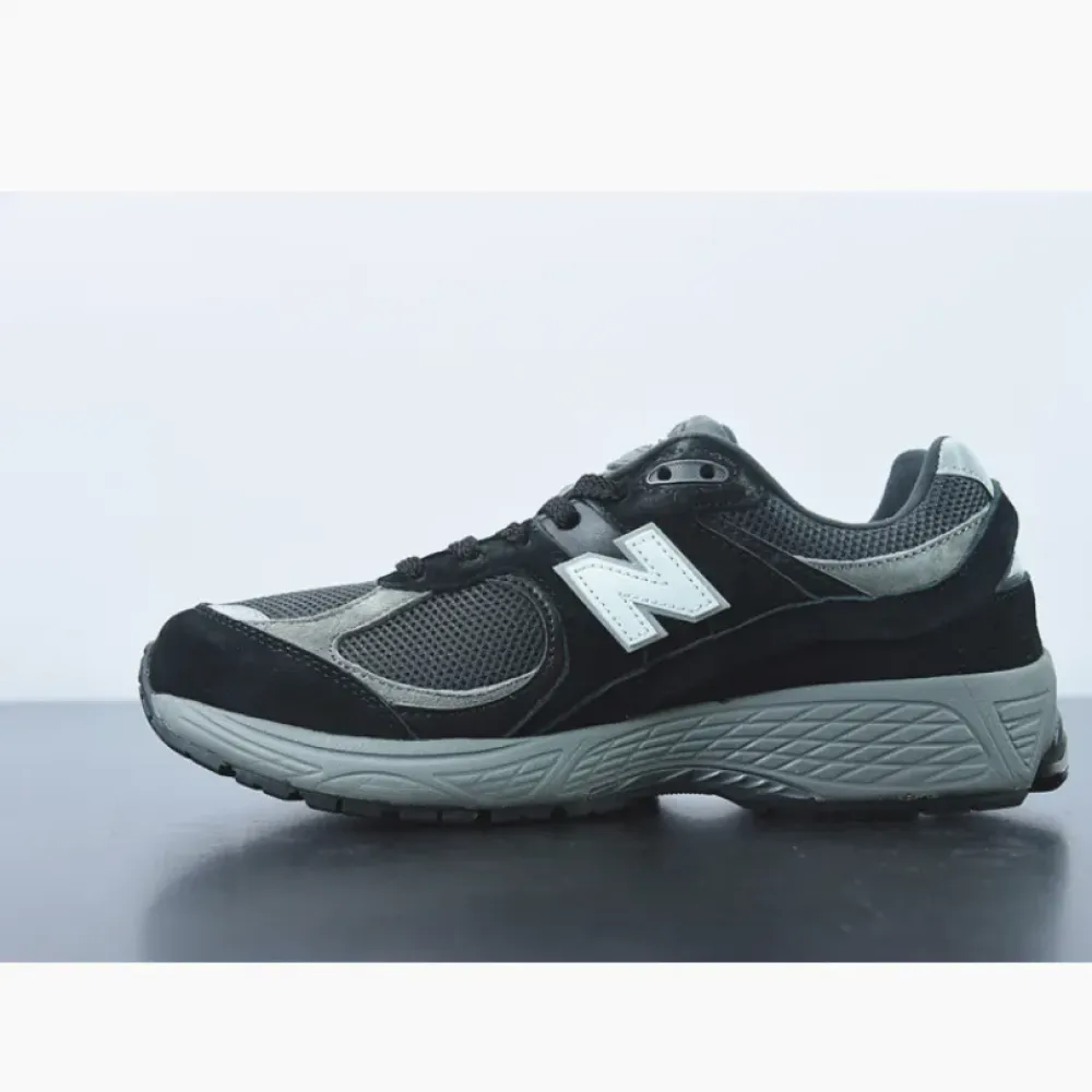 New Balance 2002R Black Dark Grey White  M2002RR1