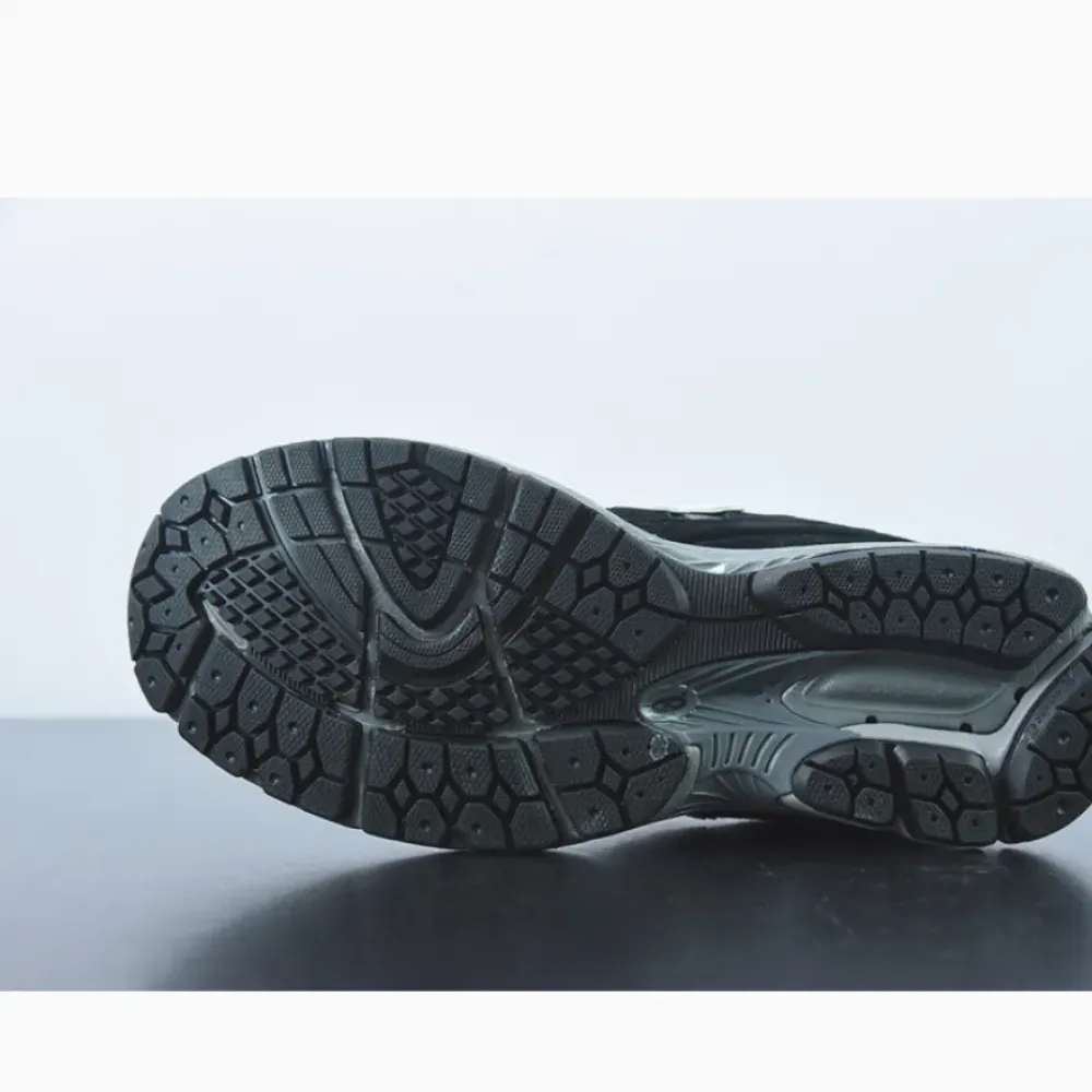 New Balance 2002R Black Dark Grey White  M2002RR1