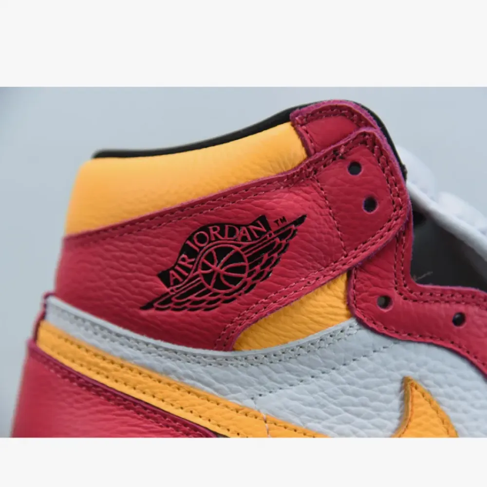 Air Jordan 1 High OG Light Fusion Red/White-Laser Orange-Black 555088-603