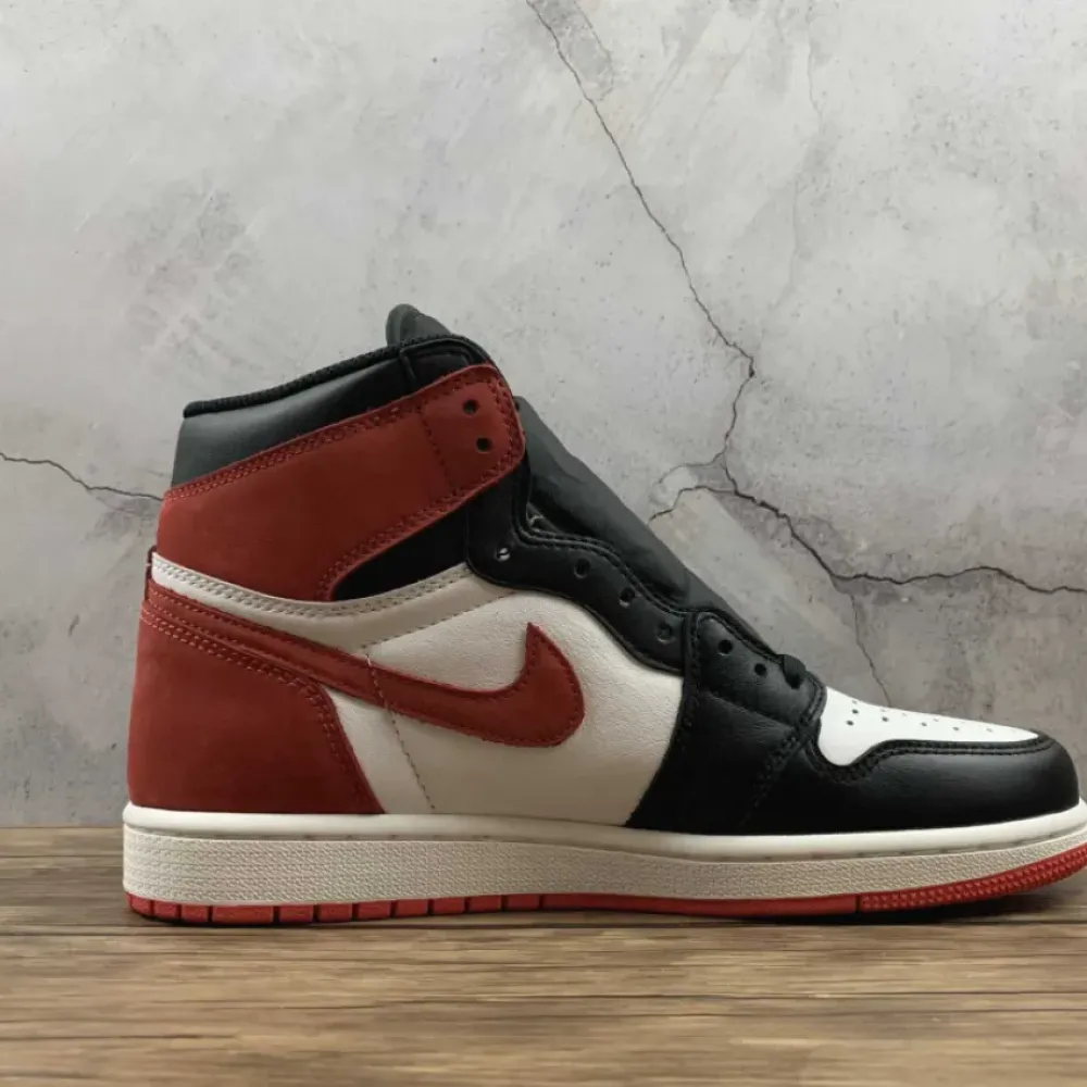 Air Jordan 1 Retro High OG “6 Rings” Summit White/Track Red-Black  555088-112