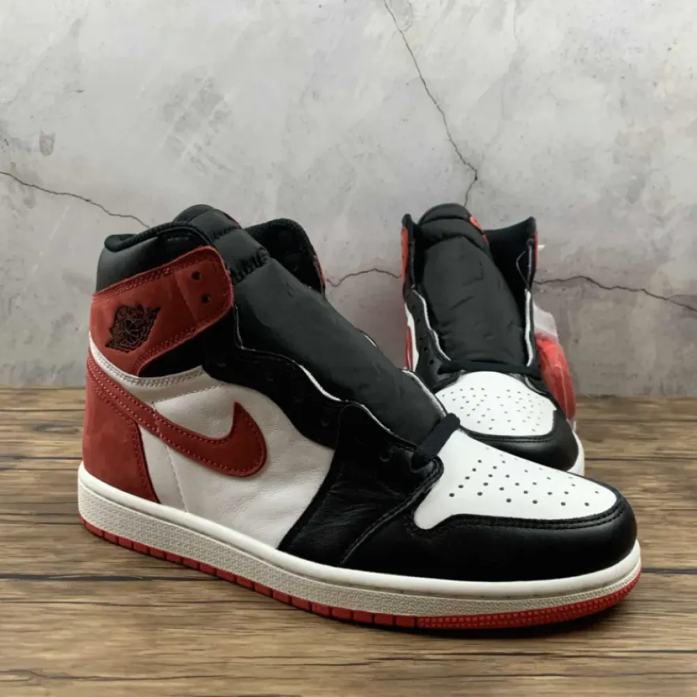 Air Jordan 1 Retro High OG “6 Rings” Summit White/Track Red-Black  555088-112