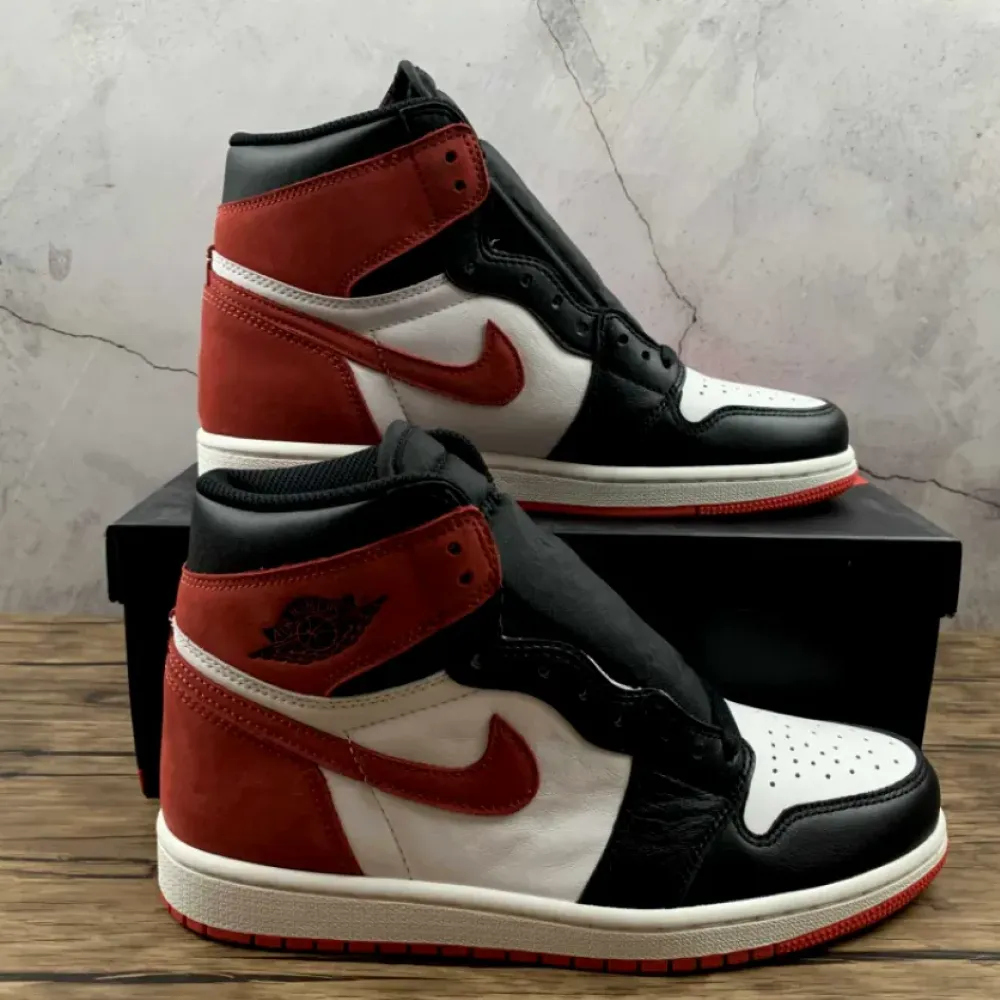 Air Jordan 1 Retro High OG “6 Rings” Summit White/Track Red-Black  555088-112