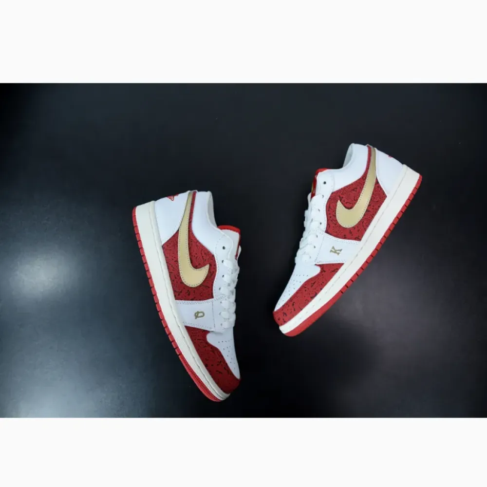 Air Jordan 1 Low “Spades” White/Metallic Gold  DJ5185-100