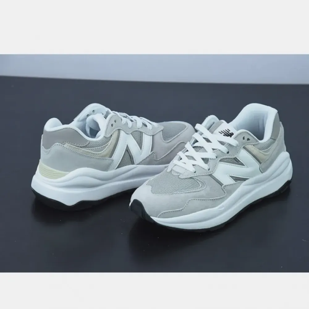 size? x New Balance 57/40 Black Grey  M5740SP1