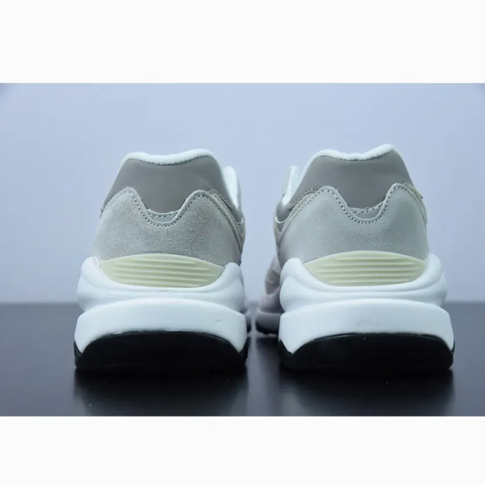 size? x New Balance 57/40 Black Grey  M5740SP1