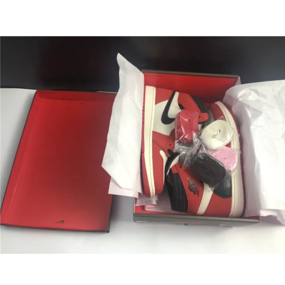 Travis Scott x Air Jordan 1 High OG “Chicago” Red White