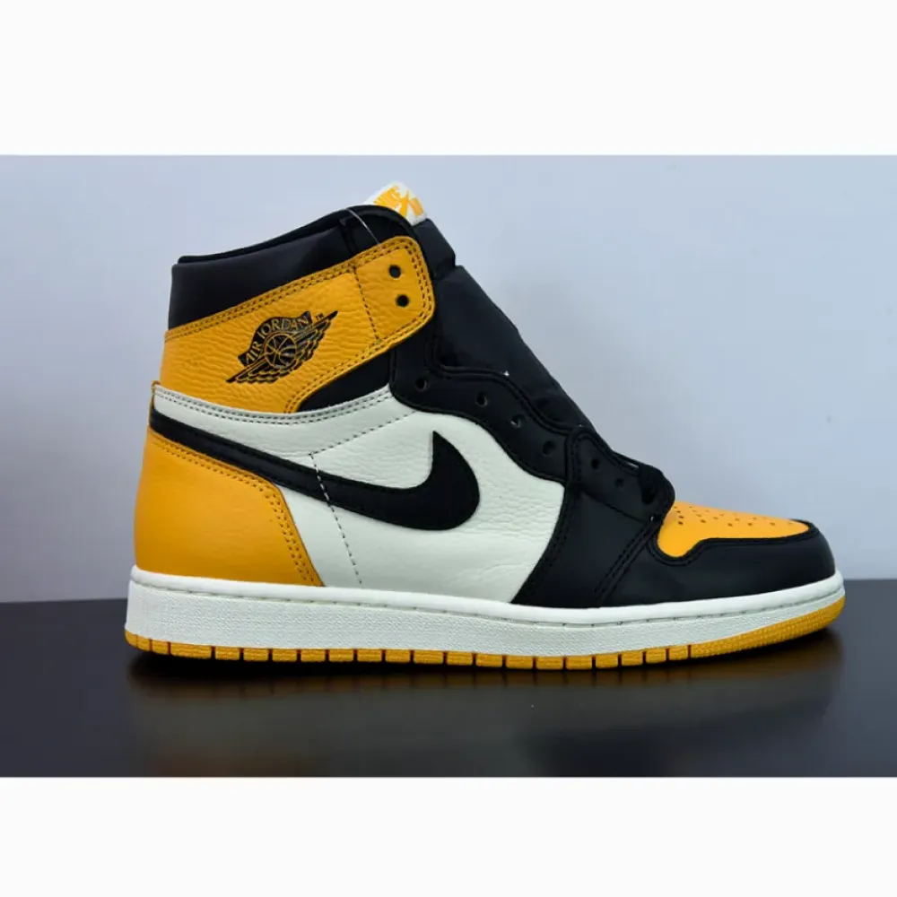 Air Jordan 1 Retro High OG ‘Yellow Toe’ Taxi/Black-Sail  555088-711