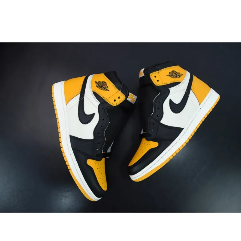 Air Jordan 1 Retro High OG ‘Yellow Toe’ Taxi/Black-Sail  555088-711