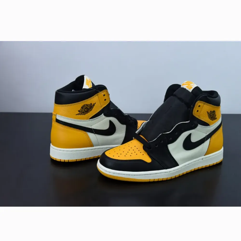 Air Jordan 1 Retro High OG ‘Yellow Toe’ Taxi/Black-Sail  555088-711