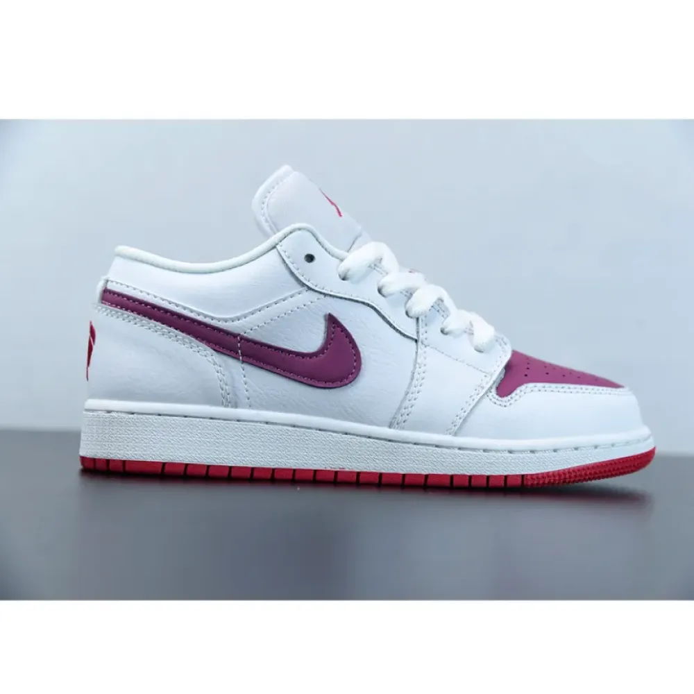 Air Jordan 1 Low GS ‘White Berry’  554723-161