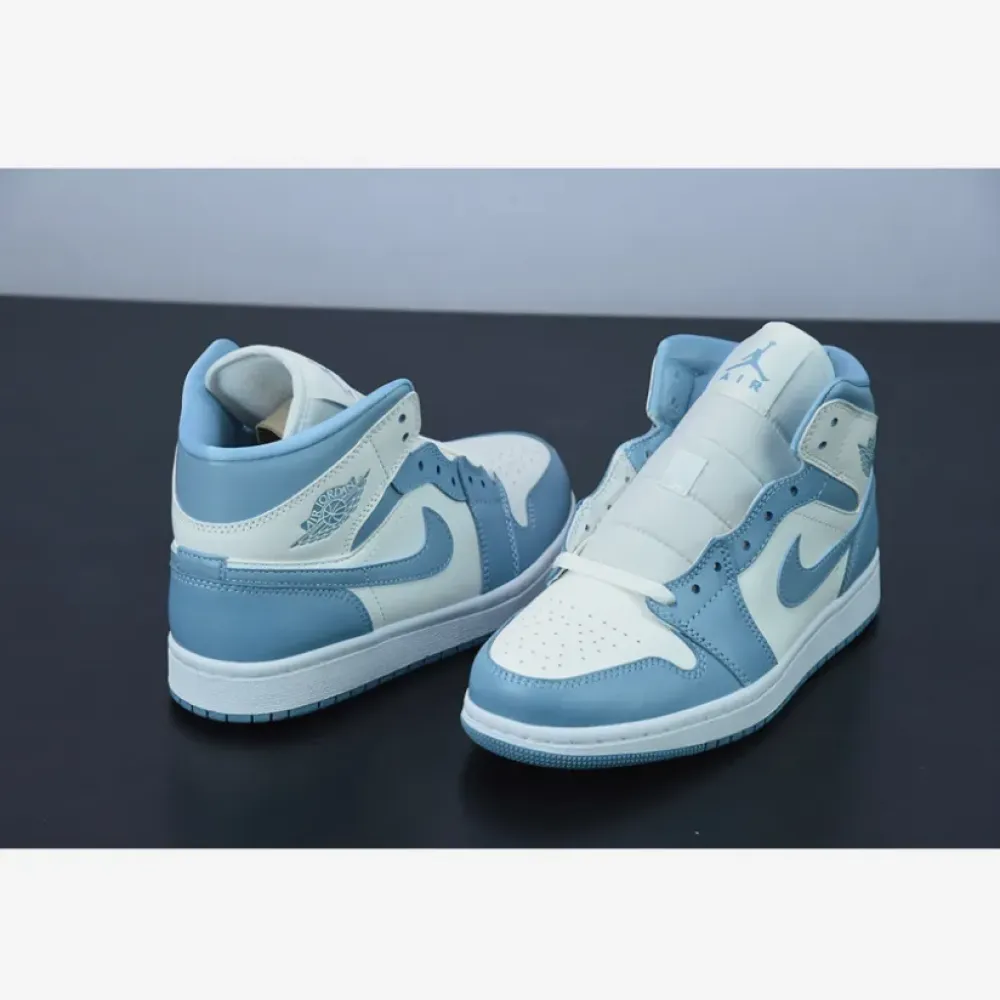 Air Jordan 1 Mid ‘UNC’ University Blue/White  BQ6472-141