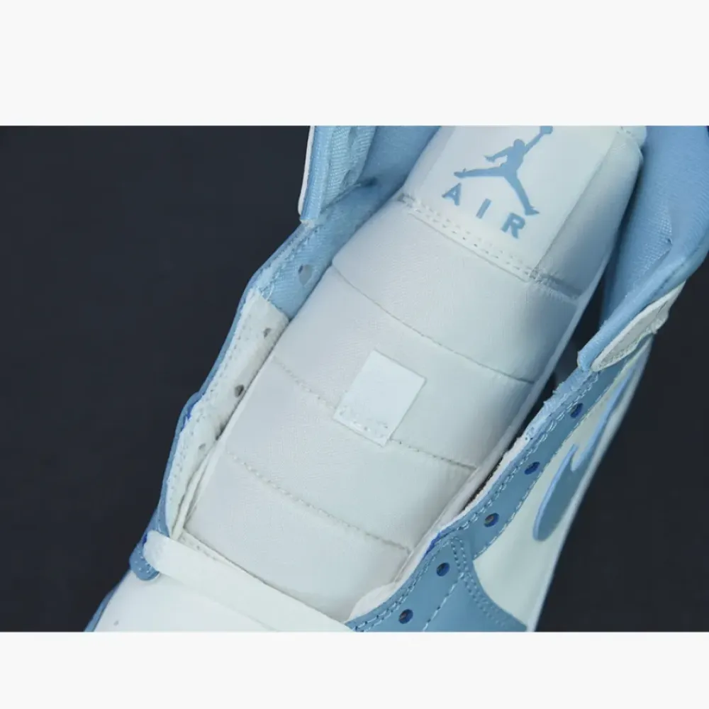 Air Jordan 1 Mid ‘UNC’ University Blue/White  BQ6472-141