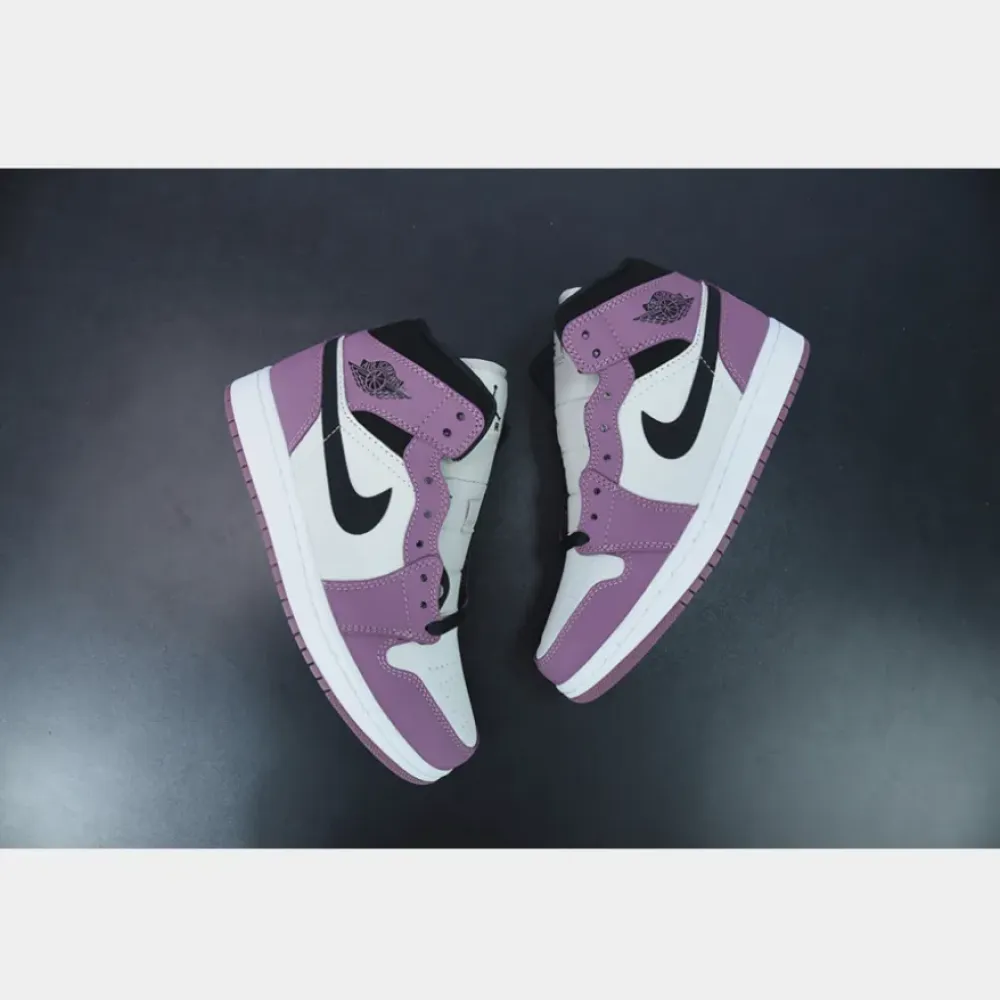 Air Jordan 1 Mid ‘Berry Pink’ Light Mulberry/Light Bone/White/Black DC7267-500