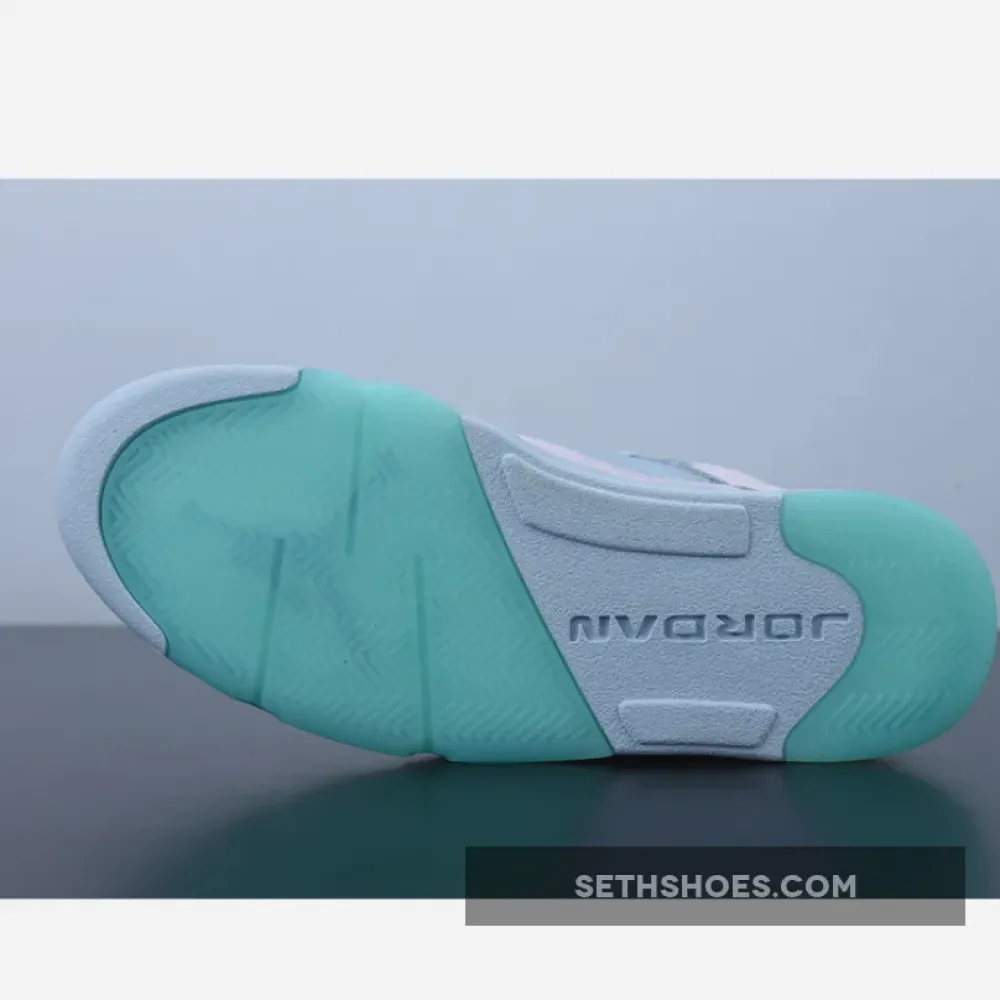 Air Jordan 5 SE “Easter” Regal Pink/Ghost/Copa DV0562-600