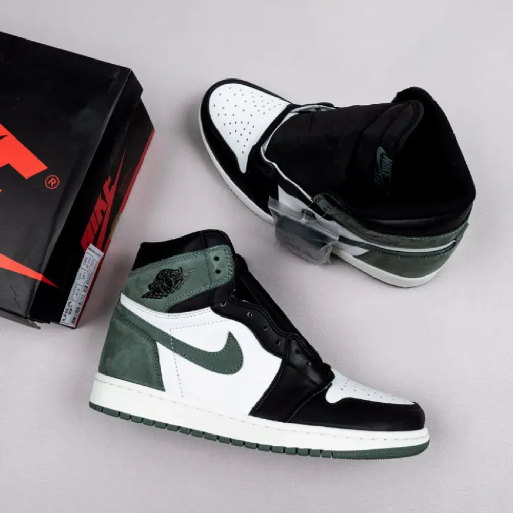 Air Jordan 1 Retro High OG “Clay Green”  555088-135