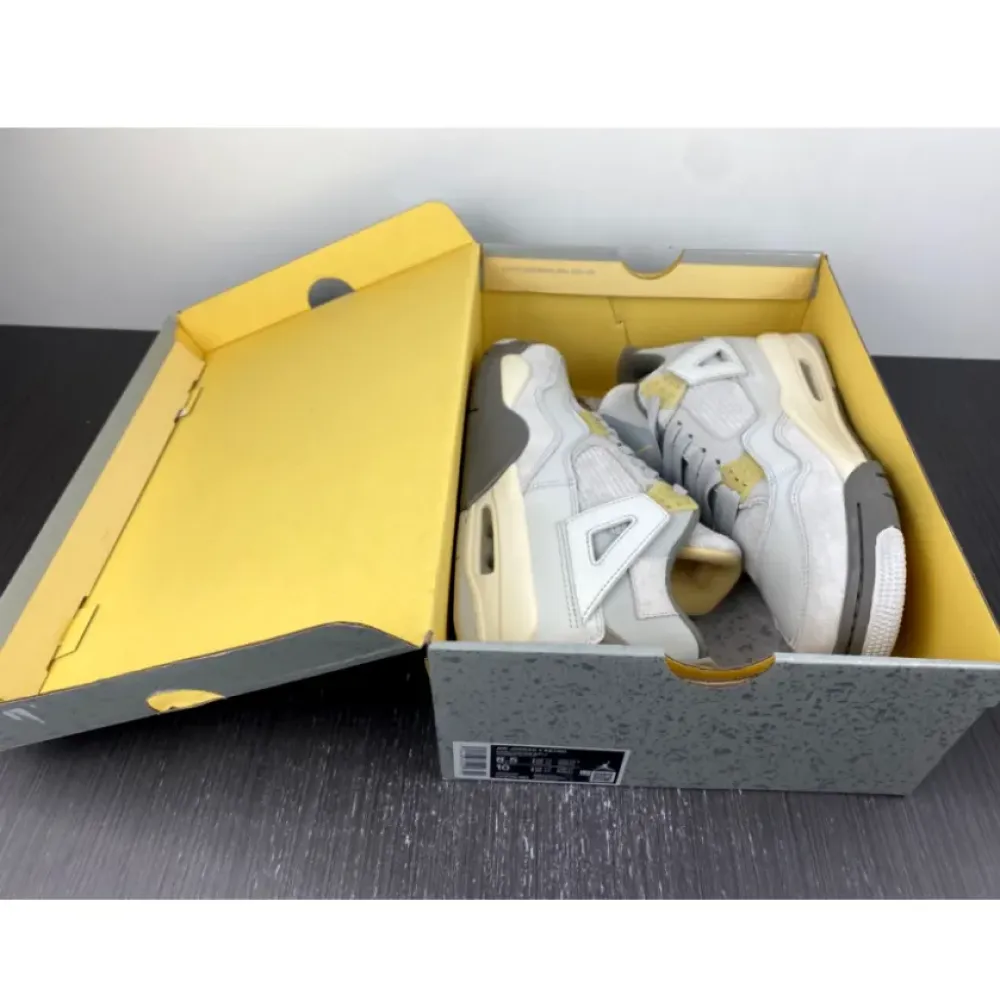 Air Jordan 4 SE Craft Photon Dust/Pale Vanilla  DV3742-021