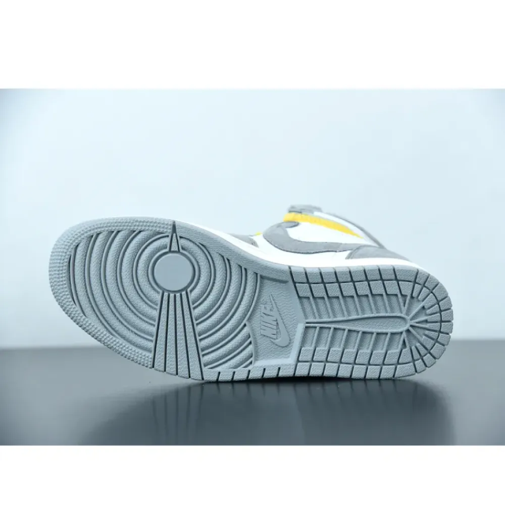 Air Jordan 1 High Switch “Light Smoke Grey”  CW6576-100