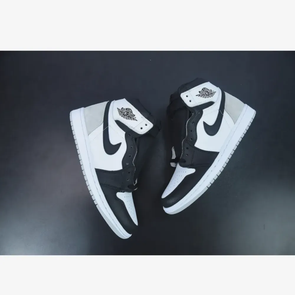 Air Jordan 1 High OG “Stage Haze” White/Black/Grey Fog  555088-108