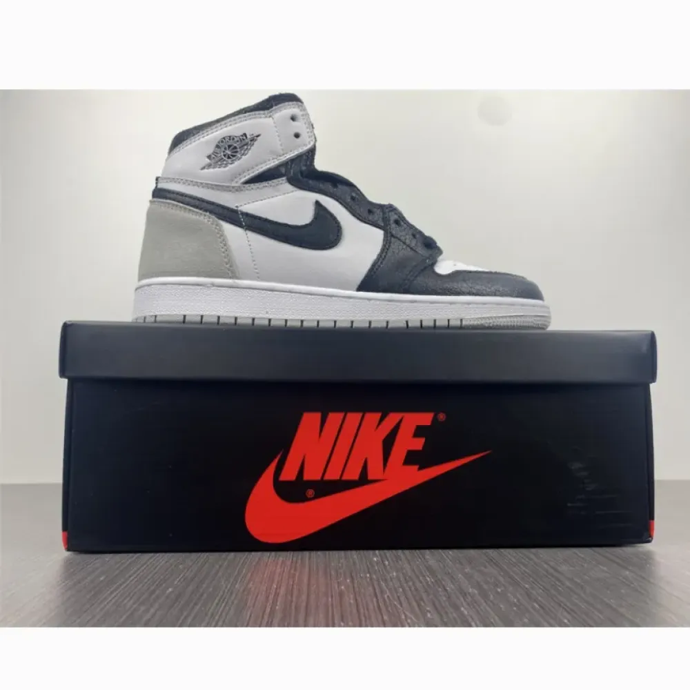 Air Jordan 1 High OG “Stage Haze” White/Black/Grey Fog  555088-108