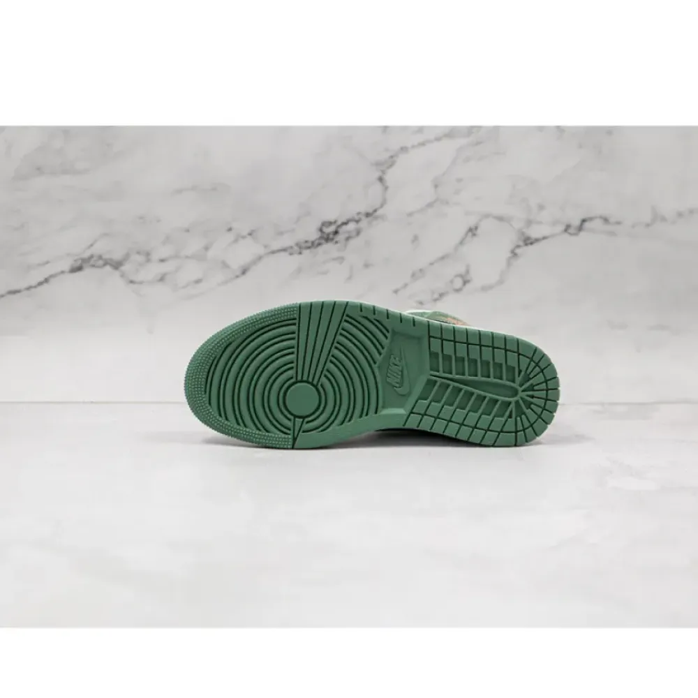 Air Jordan 1 Mid SE Dutch Green/Black-Barely Green  CZ0774-300