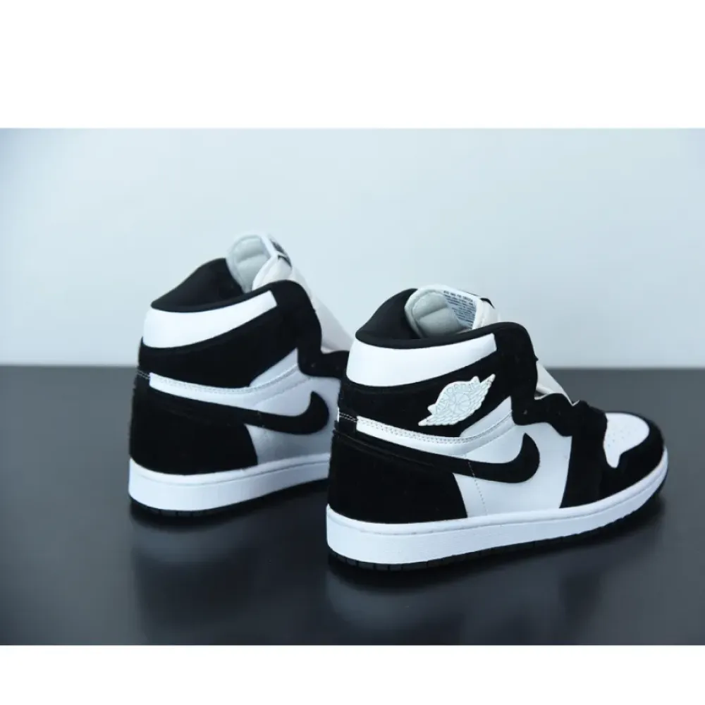 Air Jordan 1 Retro High OG ‘Panda’ Black/Black-Metallic Gold-White CD0461-007