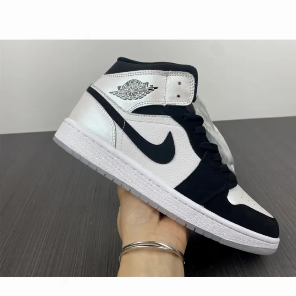 Air Jordan 1 Mid “Diamond Shorts”  DH6933-100
