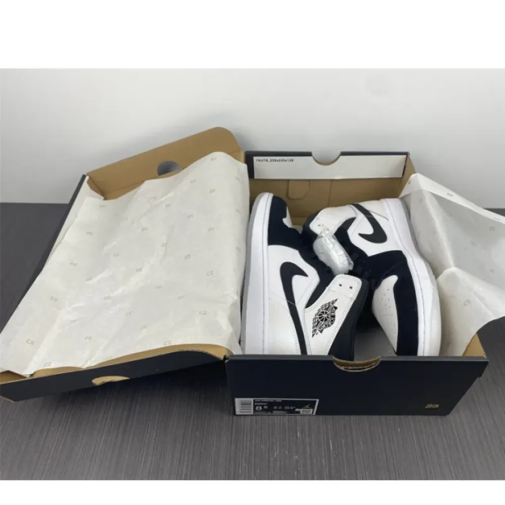 Air Jordan 1 Mid “Diamond Shorts”  DH6933-100