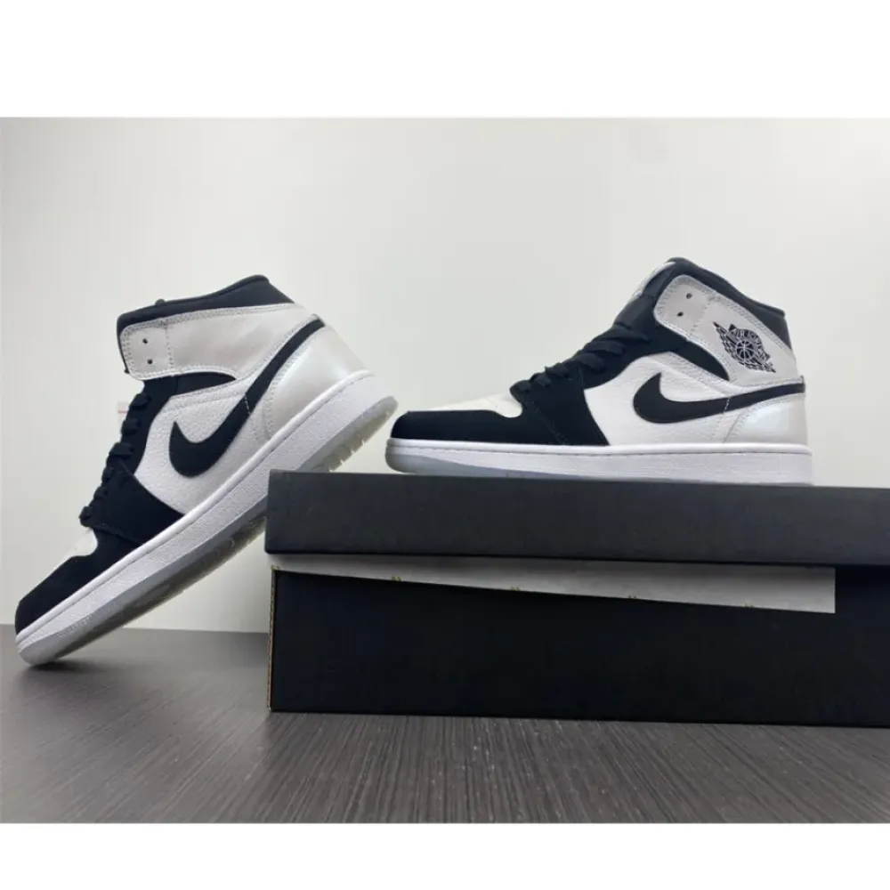 Air Jordan 1 Mid “Diamond Shorts”  DH6933-100