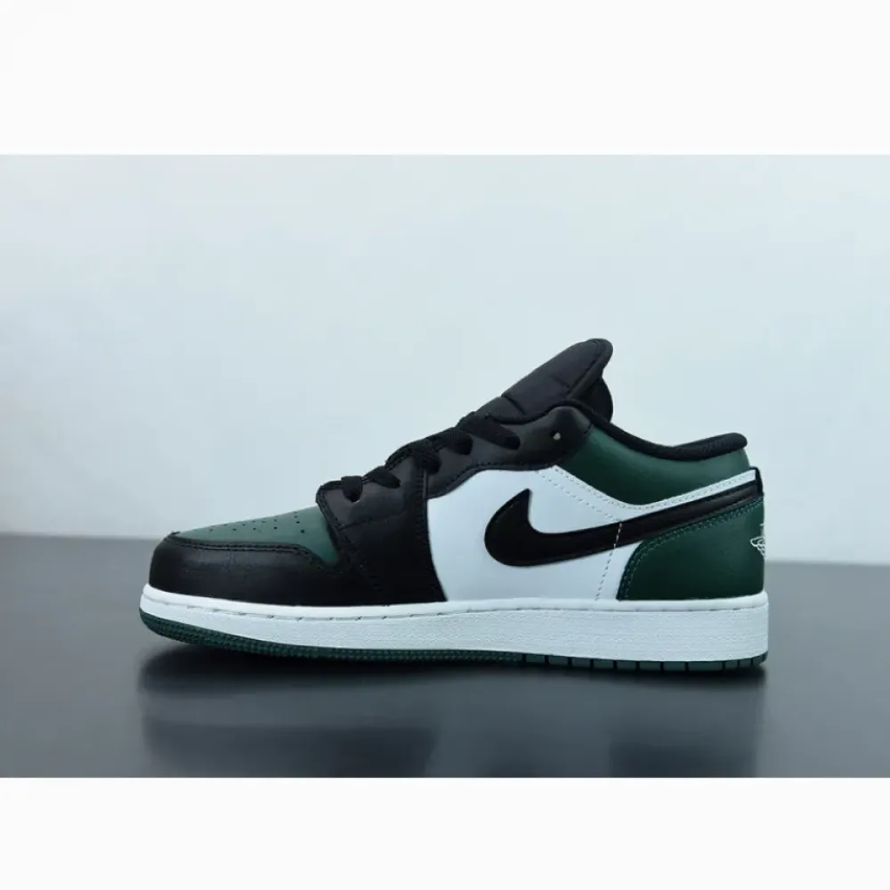 Air Jordan 1 Low “Green Toe”  553558-371