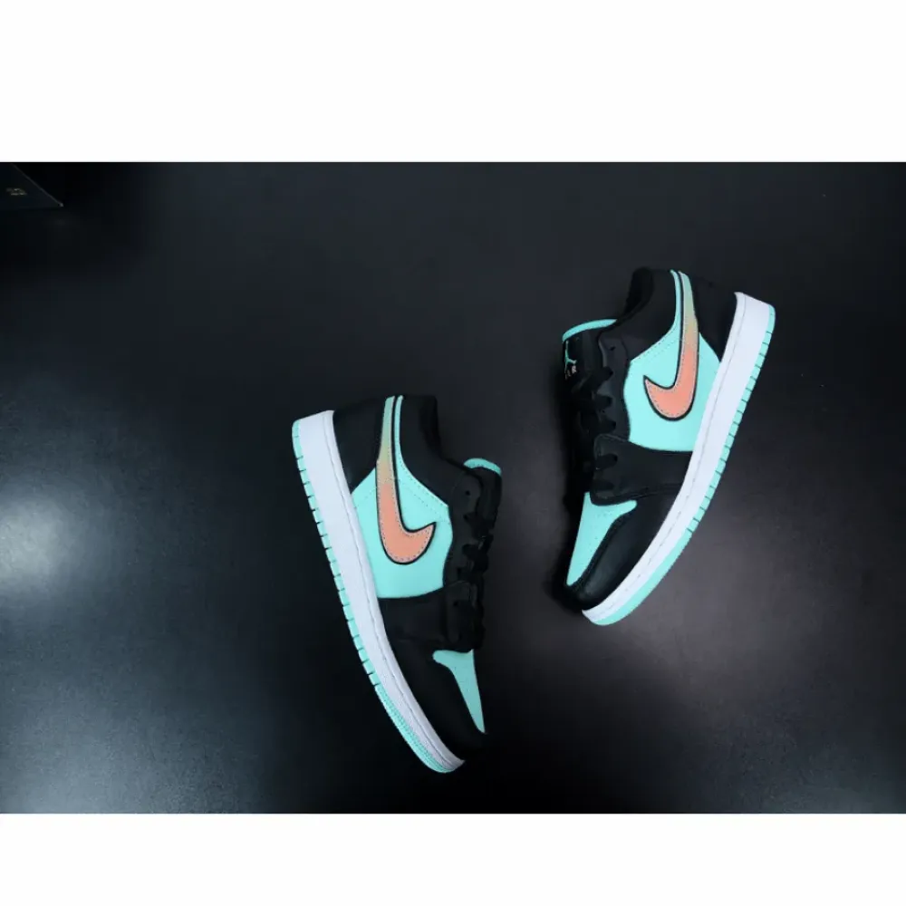 Air Jordan 1 Low SE “Tropical Twist”  CK3022-301