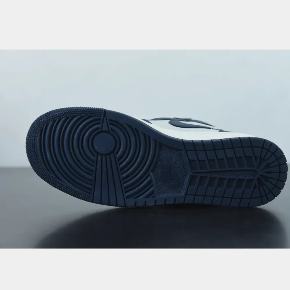 Air Jordan 1 High 85 ‘Georgetown’ College Navy/White-Tech Grey BQ4422-400