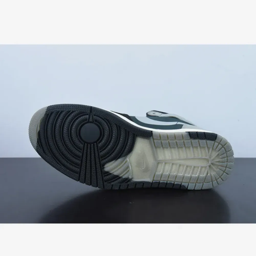 Air Jordan 1 Element Gore-Tex Black/Chile Red-Particle Grey-Sail DB2889-001