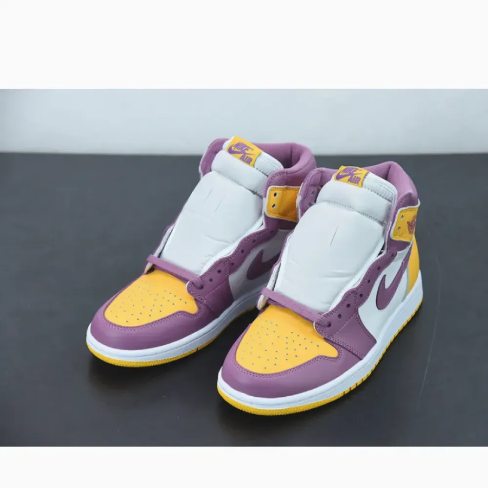 Air Jordan 1 High OG “Brotherhood” Gold/Bordeaux-White  555088-706