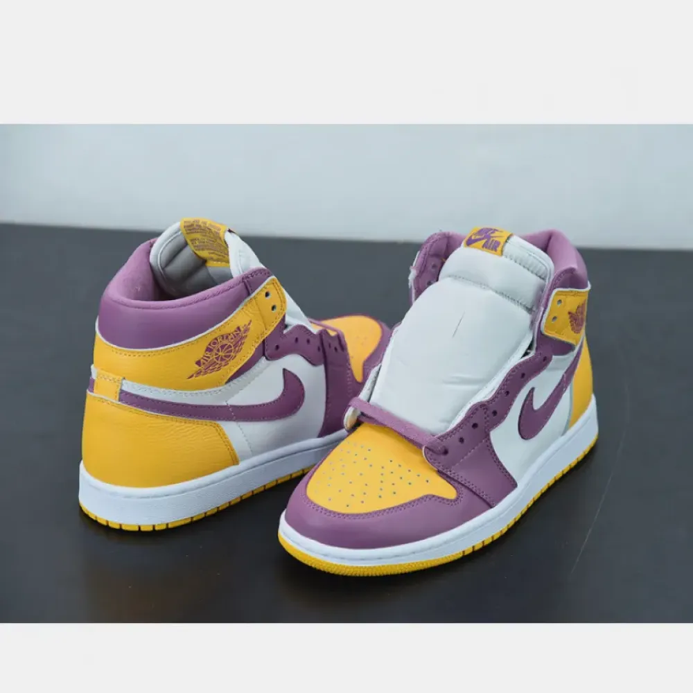 Air Jordan 1 High OG “Brotherhood” Gold/Bordeaux-White  555088-706