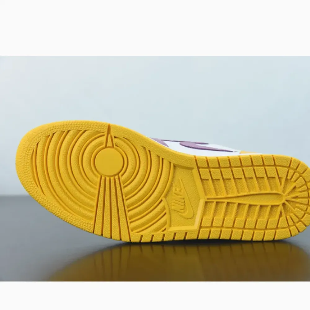 Air Jordan 1 High OG “Brotherhood” Gold/Bordeaux-White  555088-706