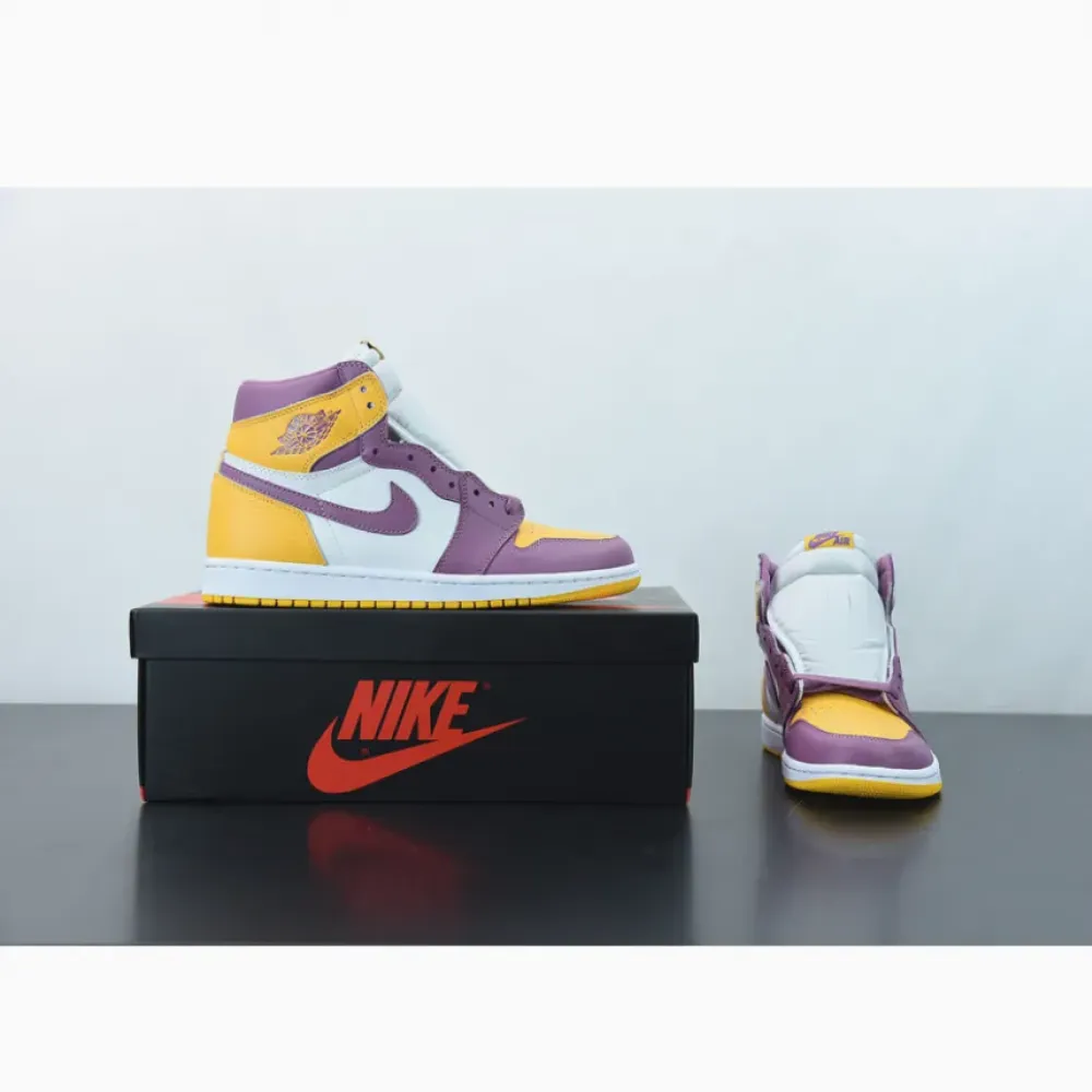 Air Jordan 1 High OG “Brotherhood” Gold/Bordeaux-White  555088-706