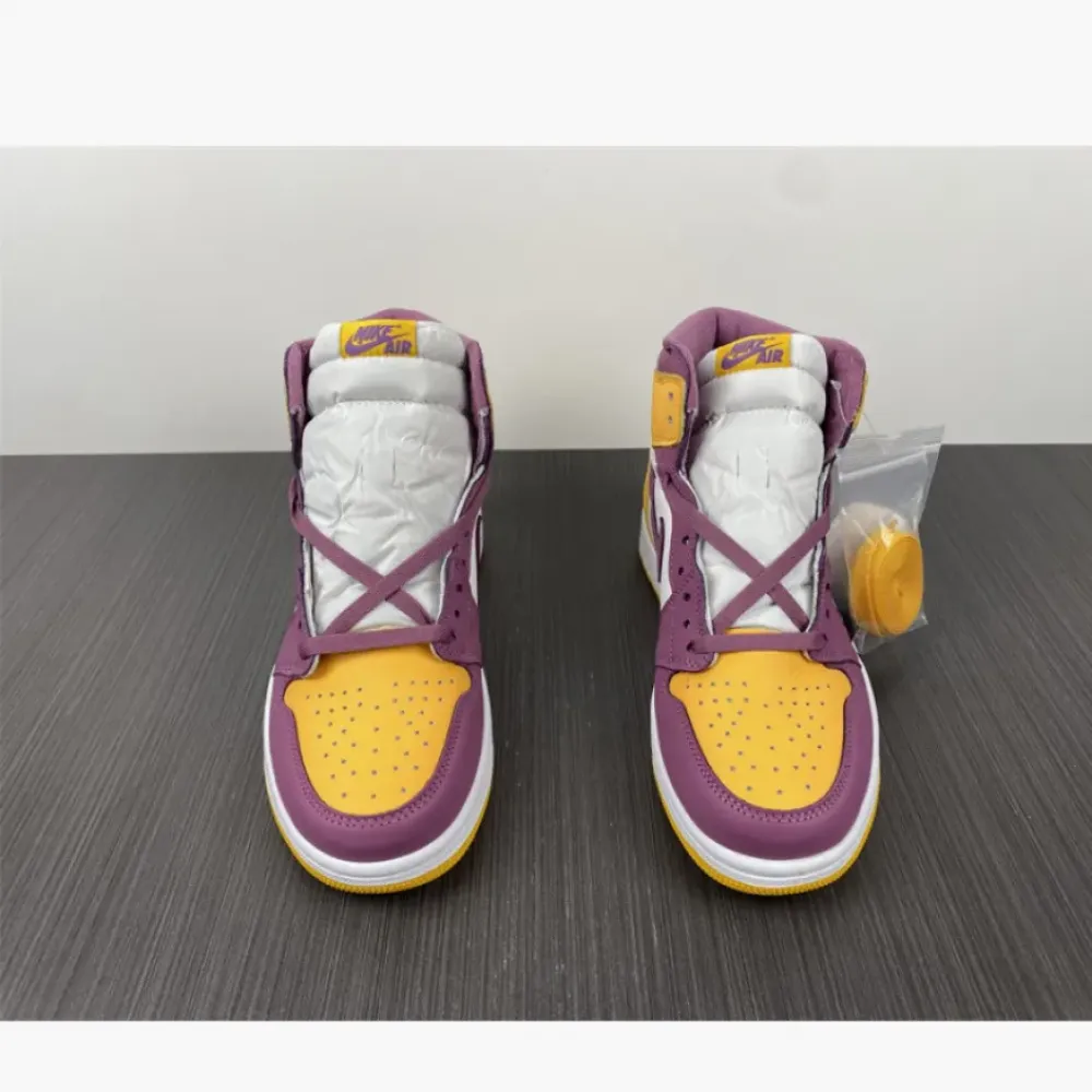 Air Jordan 1 High OG “Brotherhood” Gold/Bordeaux-White  555088-706