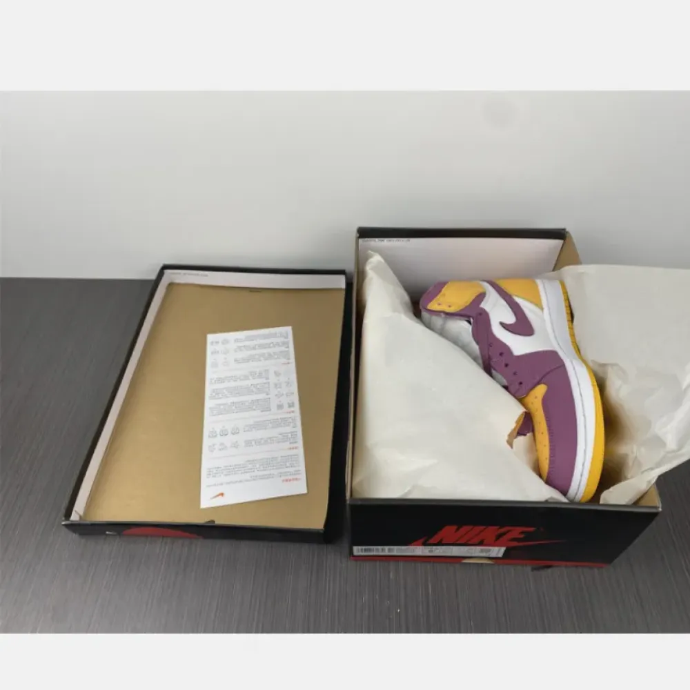 Air Jordan 1 High OG “Brotherhood” Gold/Bordeaux-White  555088-706