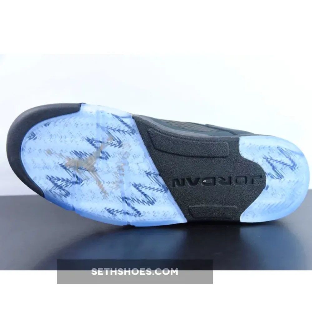 Air Jordan 5 Low “Wings” Black / Metallic Gold DJ1094-001