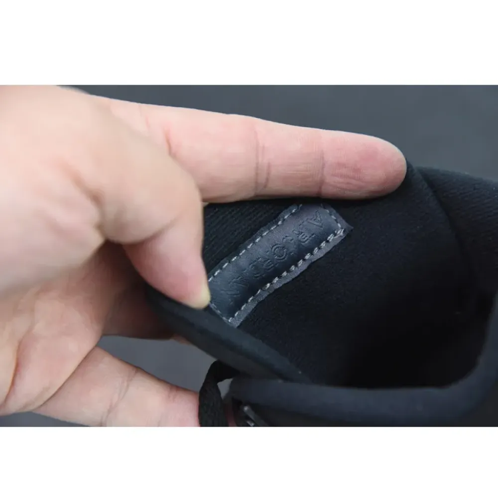 Air Jordan 4 “Black Cat”  CU1110-010