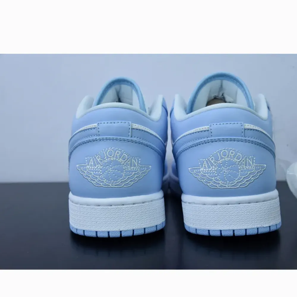 Air Jordan 1 Low “Aluminum”  DC0774-141