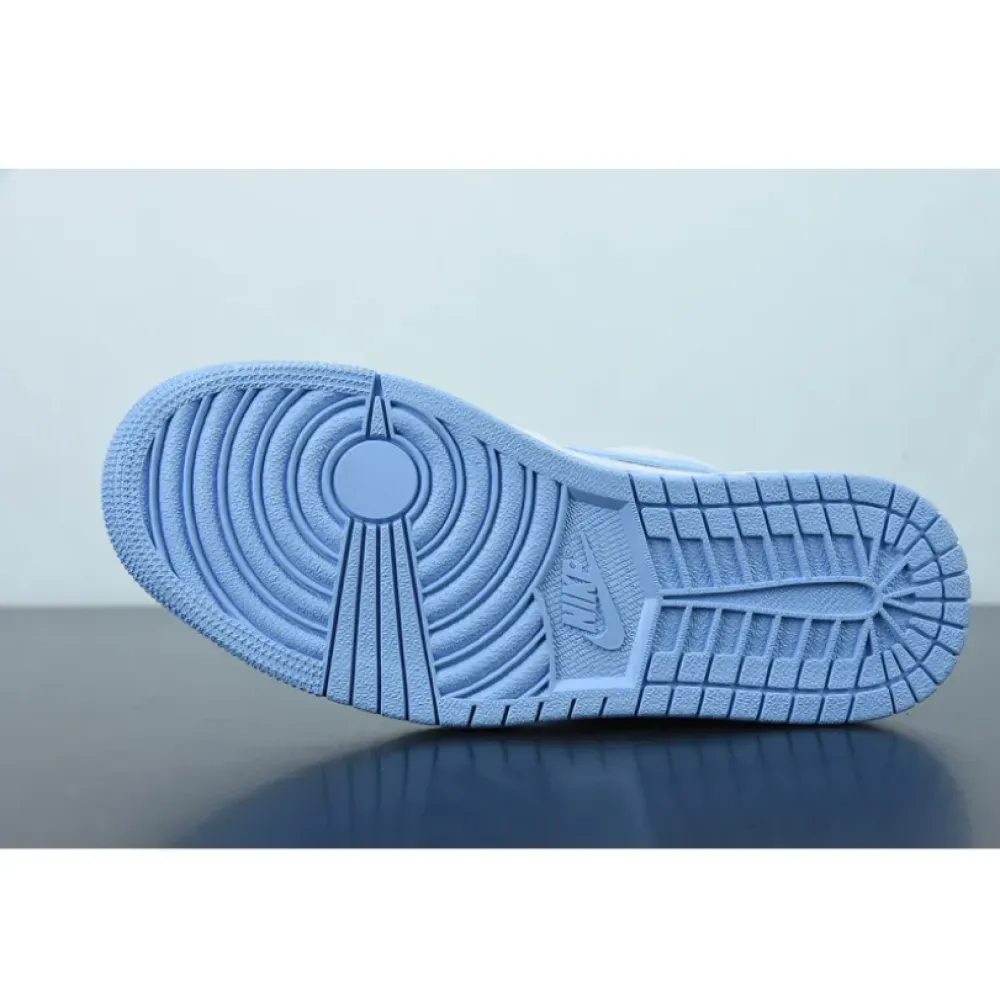 Air Jordan 1 Low “University Blue”  DC0774-050