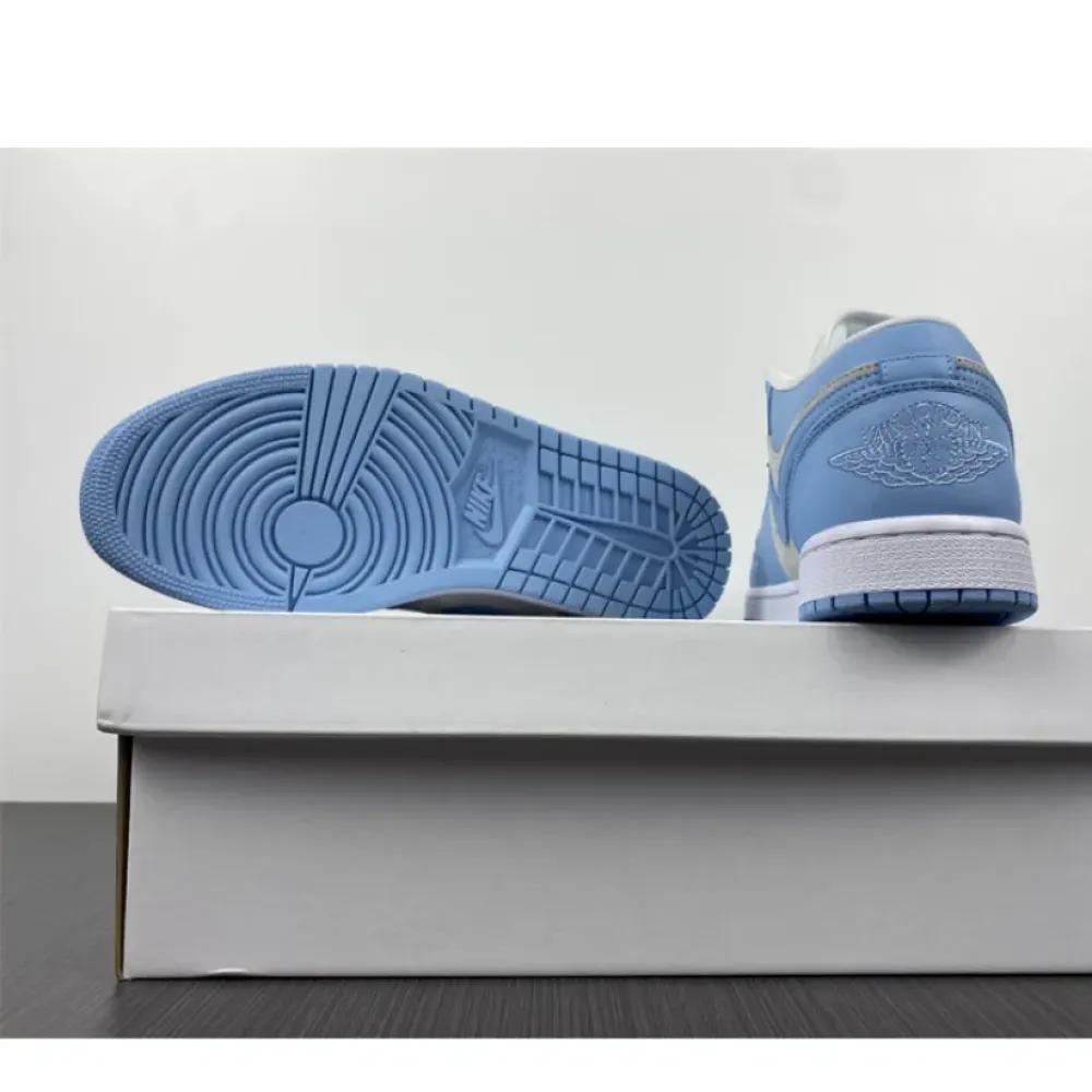 Air Jordan 1 Low “University Blue”  DC0774-050