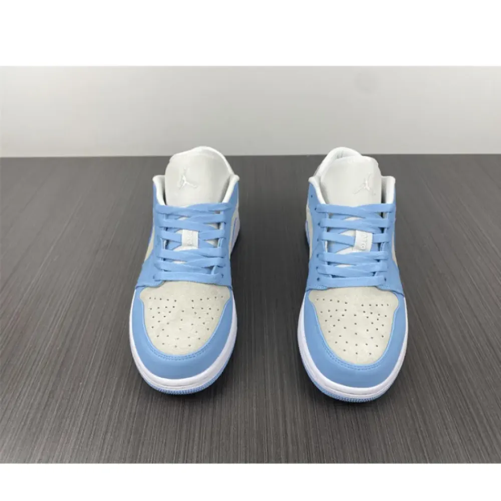 Air Jordan 1 Low “University Blue”  DC0774-050